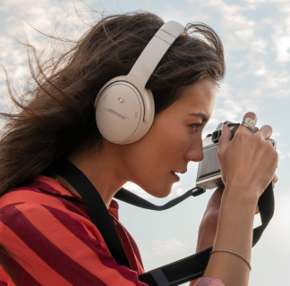 Headphones & earbuds
